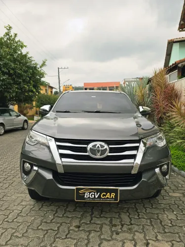 Toyota Hilux SW4 SRX 4X4 2.8 TDI 16V Dies. Aut. 2018