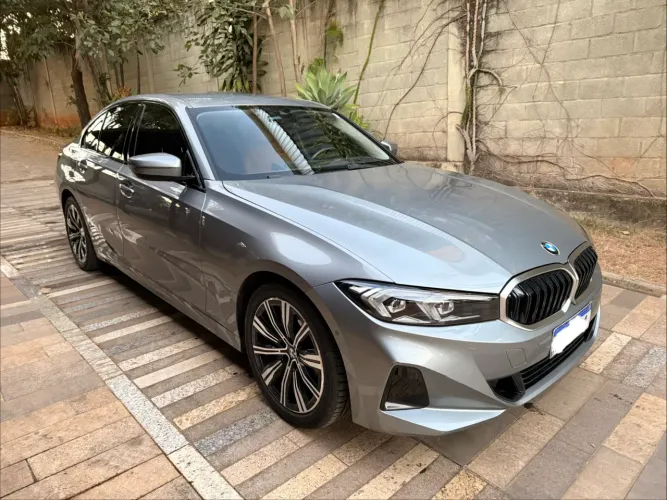 BMW 320I A Modern/sport TB 2.0/a.flex 16V 4P 2023