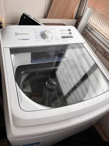 VENDE-SE MÁQUINA DE LAVAR 17 KG
