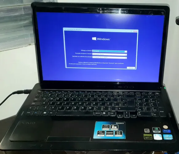 Notebook VAIO Core i5 6GB RAM FullHD 16,4 NVIDIA Bluray sem HD, sem Bateria e Carregador