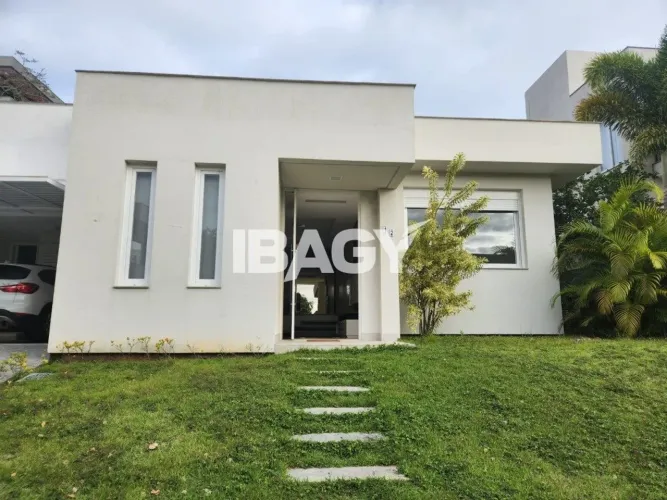 Excelente Casa em Condominio 2 dormitório(s) em Cacupé - Florianópolis