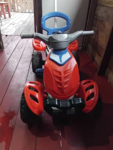 Carinho infantil bem conservado 