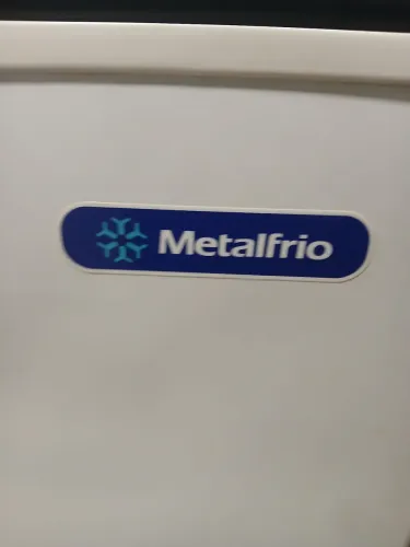 Freezer horizontal 2 portas 550l Metalfrio 110v