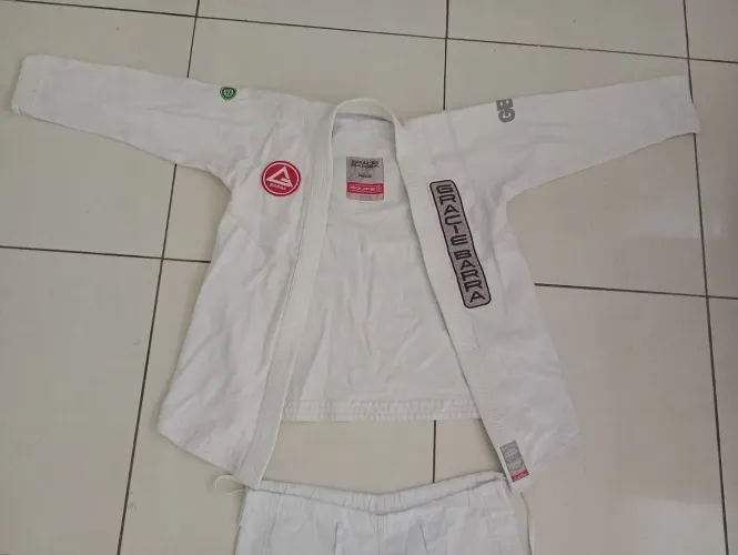 Vendo Kimono Jiu-jitsu