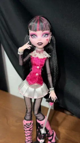 Draculaura g1 monster high