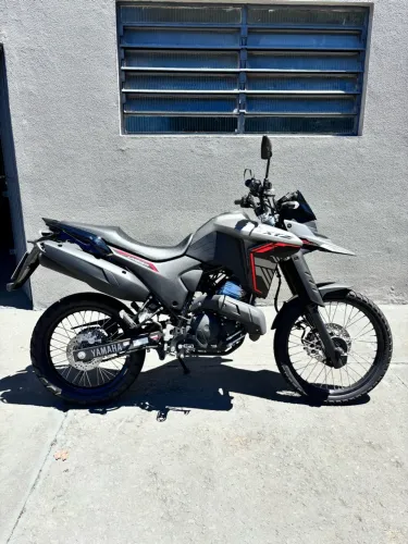 Yamaha XTZ 250 Lander Connected 2025