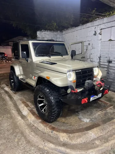Troller T-4 4X4 2.8 TB Int. Cap. Rígida Diesel 2004