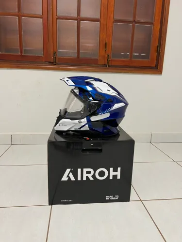 Capacete Airoh Commander 2