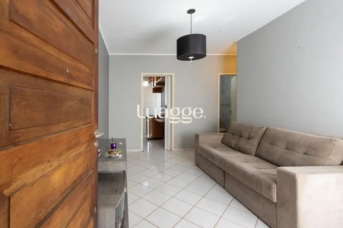 Excelente apartamento semimobiliado de 2 dormitórios no Condomínio Ilhas do Sul Conforto,