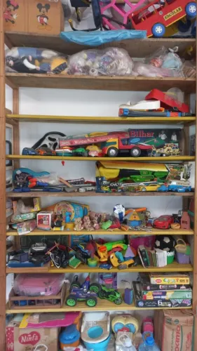 Lote de brinquedos anos 90 em diante