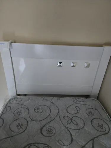 Cama de solteiro 