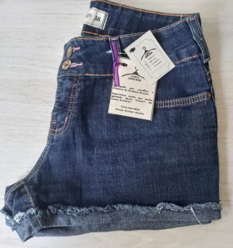 Shortinho Jeans Clock House - Tam 38