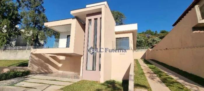 Casa em Condomínio em Reserva Vale Verde