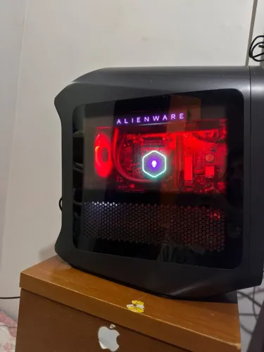 PC GAMER ALIENWARE AURORA R15 (MUITO NOVO)