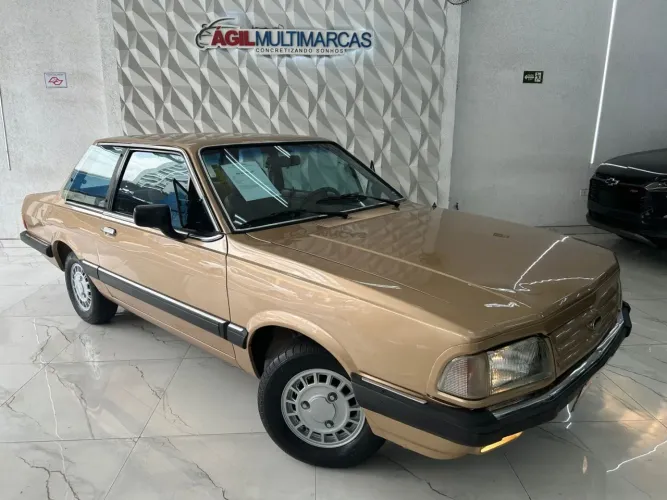 Ford Del Rey 1989