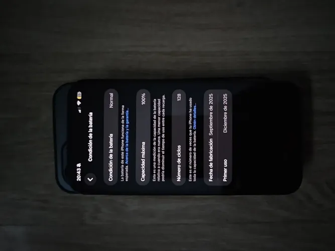 iPhone 16e novinho 