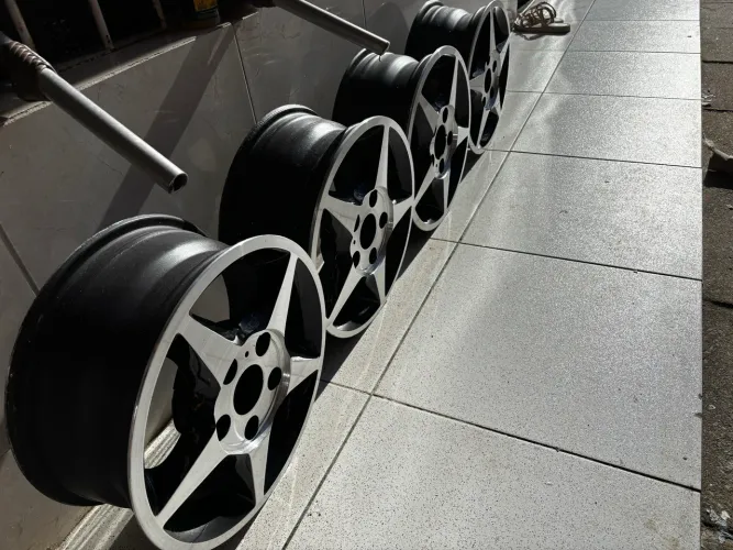 Rodas de liga leve aro 14