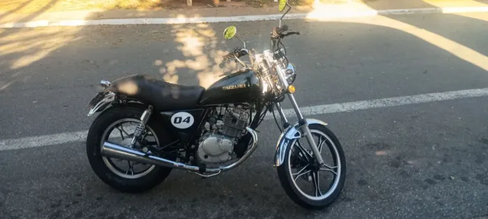 Suzuki intruder 125c