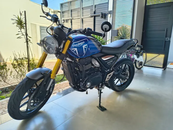 Triumph Speed 400 Impecável, segundo dono 2024