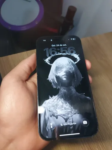 iPhone 14 Pro roxo