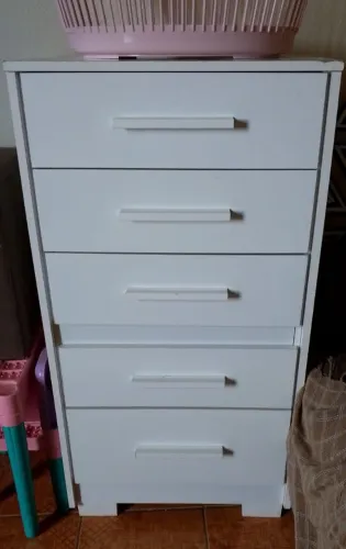 Cômoda 5 gavetas 