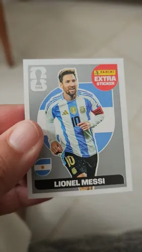 Figurinha Lionel Messi ultra rara PRATA