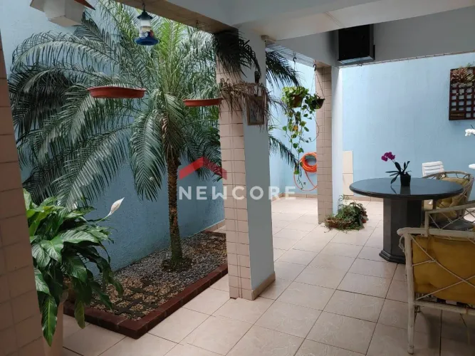 Casa de condomínio em Avenida Quintino Bocaiuva - Centro - São Vicente/SP