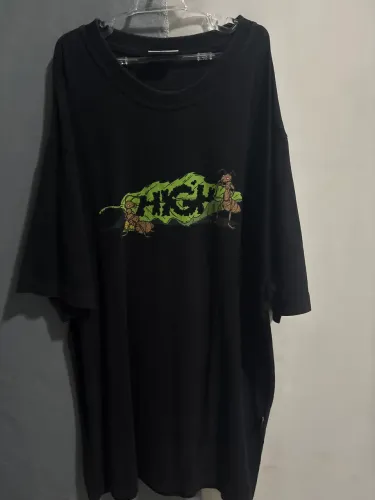 camiseta high lunch preta