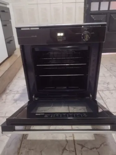 Forno a Gás de Embutir 78L Brastemp com Grill e Timer BOA84AE Preto