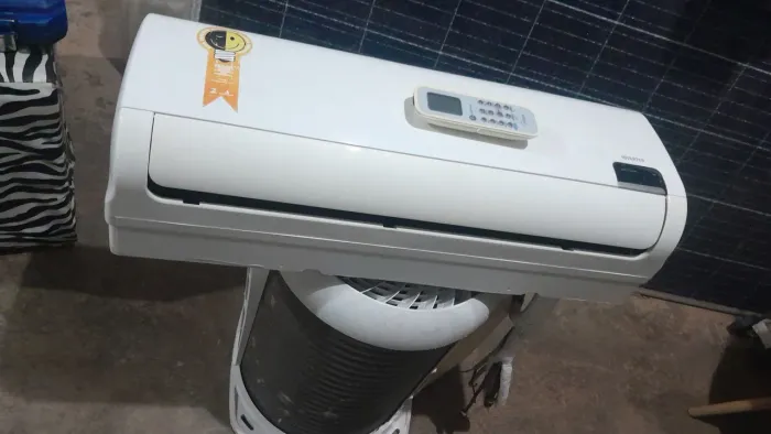 Ar condicionado inverter 9 mil Btus ja com instalação incluso