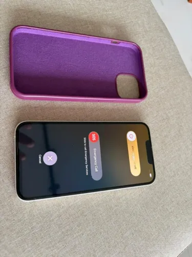 iPhone 13 128gb única dona conservado + cabo e capinha