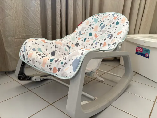 Cadeira balanço fisher-price GNM43