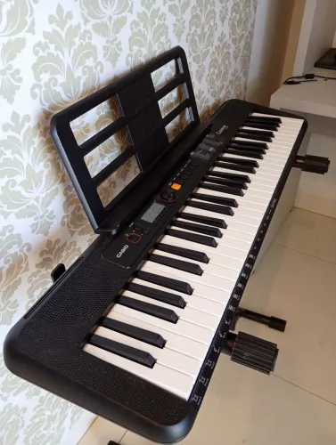 Teclado Casio Casiotone CT-S200