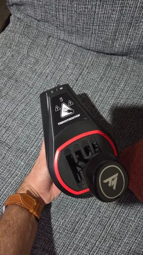 Câmbio TH8S Thrustmaster