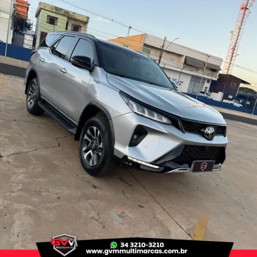 Toyota Hilux SW4 Diamond 2.8 TB 4X4 Die. Aut. 2022