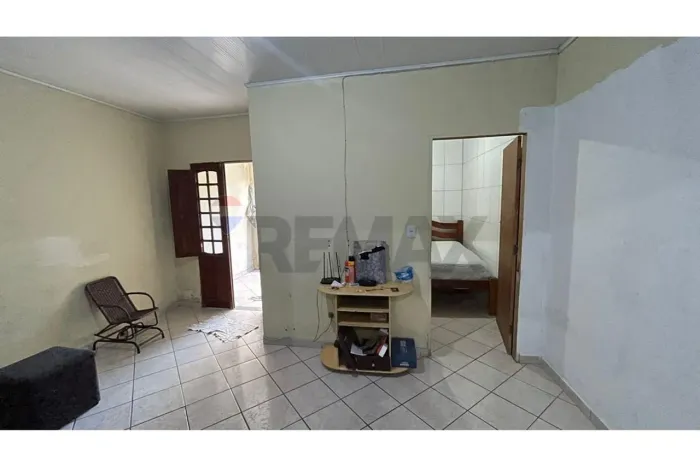 Casa com 2 quartos no Cleto Marques luz