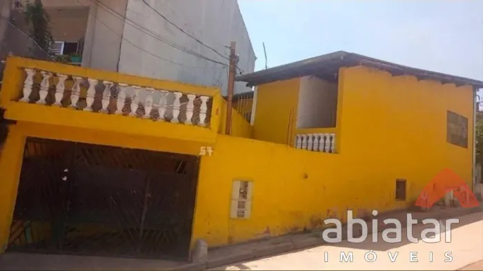 Casa à venda na Vila Regina - Embu das Artes/SP - 180m² - 3 casas no terreno