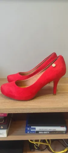 Sapato Salto Vizzano em Camurça Vermelho - Nº 35