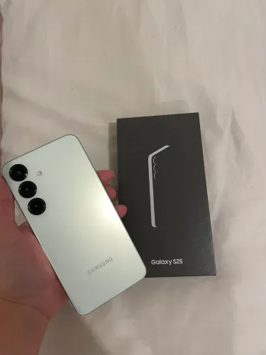 Samsung Galaxy s25 256GB