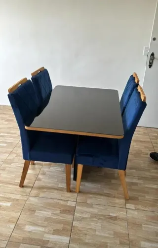 Mesa de jantar 4 lugares