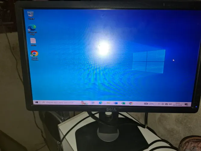 Monitor dell 20 polegadas   funcionando perfeitamente..leia o anúncio 