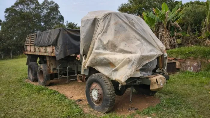 Caminhão Exército 6x6