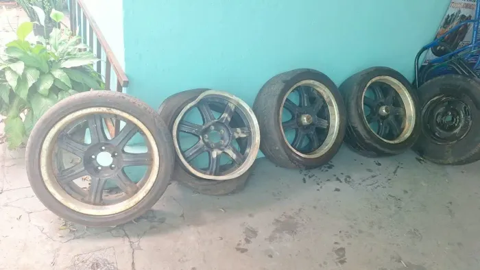 Rodas aro 20 preço único!!!atente-se a descrição