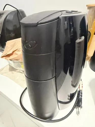 Cafeteira elétrica três corações
