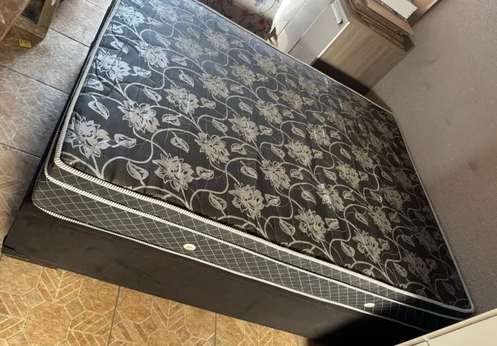 Cama baú casal