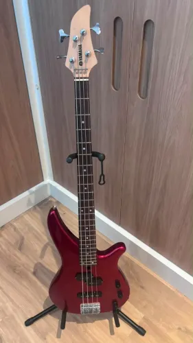 Baixo Yamaha RBX 4 cordas - Excelente estado