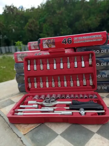 Jogo De Chaves E Soquetes 46 Peças - Oportunidade (Na Maleta)