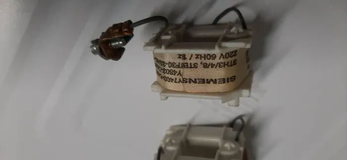 2 Bobinas para Contatora Siemens 220V  Novas