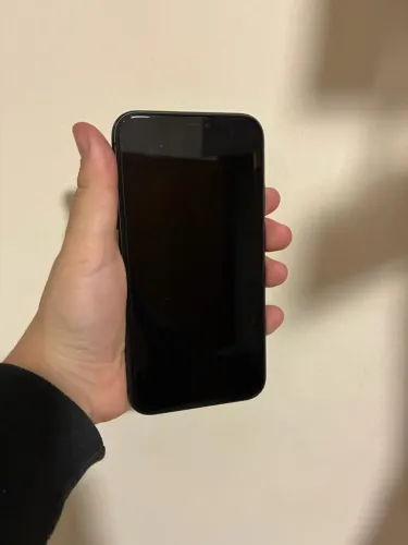 iPhone 11 128GB Preto - Ótimo Estado