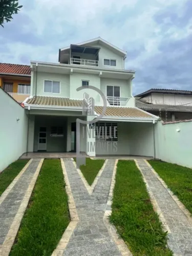 Charmoso Sobrado com 3 Dormitórios, próximo ao Bosque Bordignon, Pinhais